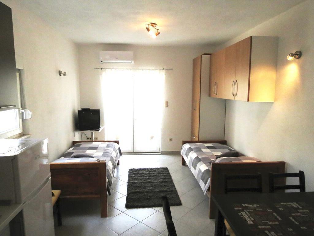 Apartments Ljubicic 珀德垂那 客房 照片