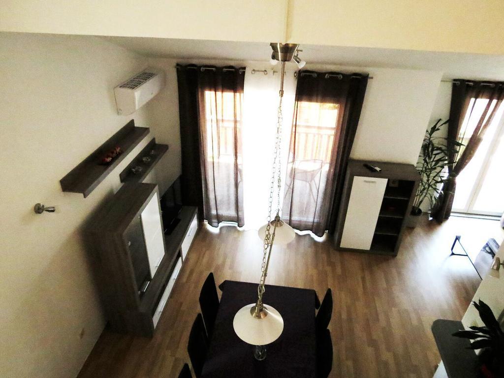 Apartments Ljubicic 珀德垂那 客房 照片