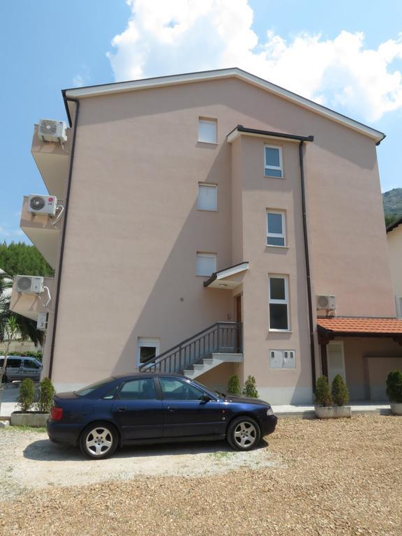 Apartments Ljubicic 珀德垂那 外观 照片