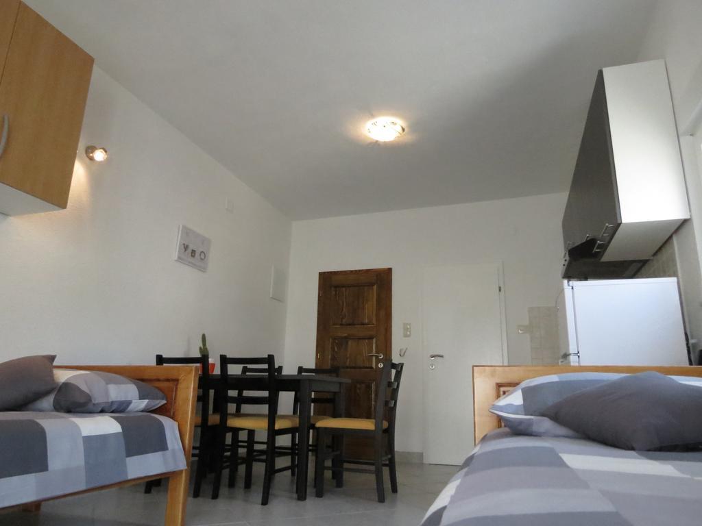 Apartments Ljubicic 珀德垂那 客房 照片